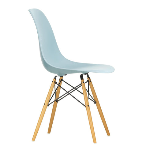 Cadeira Eames em Plástico DSW / Ácer Dourado